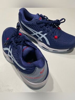 🌱🌱🌱 NWOT ASICS  Navy Blue/White Tennis Shoes, Size 7 US